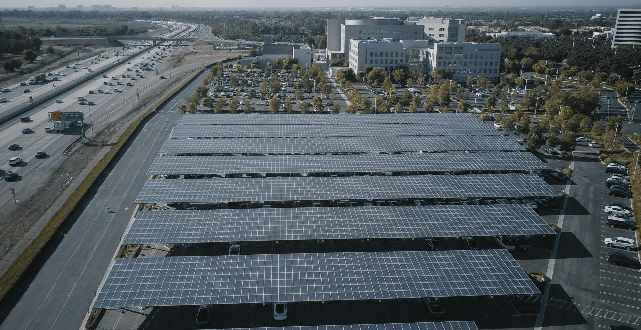 Acquisto ed installazione pensilina fotovoltaica